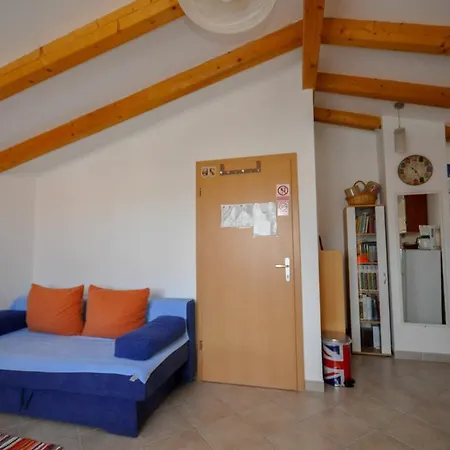 Lisa Apartment
